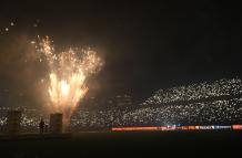 BENGALAS EN EL ESTADIO (4978952) noche amarilla