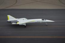 avión boom