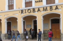 Los concejales fueron trasladados al Comando de Policía #6 luego de rendir sus versiones.