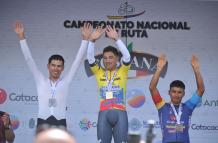 Jefferson Cepeda, ganador de la contrarreloj en la categoría masculina, se prepara para su debut internacional con Movistar Team tras su victoria en Imbabura.