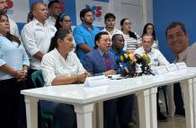 El abogado del movimiento Revolución Ciudadana (RC) explicó los procesos que iniciará por la pancarta en el coliseo Yeyo Úraga.