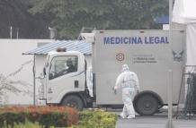 Según la información disponible, se trata de 43 cuerpos, algunos sin identificar.