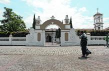 05 - MARIELLA TORANZOS - IGLESIA DE TUMBACO - CUMABAYA Y PUEMBO  - ACH_237