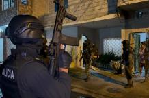Policía ZONA 8