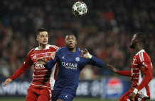Willian Pacho psg paris saint germain