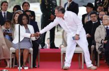 Mundo, Colombia, Crisis política