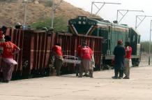 Mundo, Pakistán, Secuestran pasajeros de tren