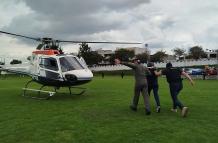 Helicóptero de la Policía traslada a Mayra Salazar
