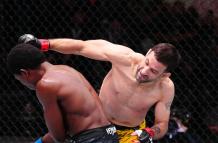 Carlos Vera Santos logró su primera victoria en UFC ante Josias Musasa.