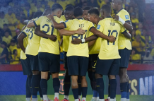 La selección ecuatoriana se prepara para enfrentarse a Venezuela.