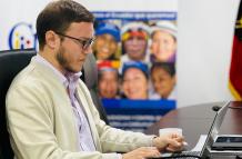 Los chats del exconsejero del CPCCS, Augusto Verduga, revelan la operación clandestina del correísmo.
