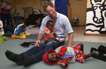 HARRY EN SUDÁFRICA, COMO PARTE DE SU VISITA A LA FUNDACIÓN SENTEBALE