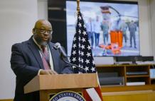 EMBAJADOR ART BROWN ESTADOS UNIDOS