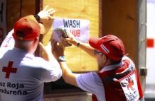 EQUIPO AGUA CRUZ ROJA HONDURAS DERRAME ESMERALDAS