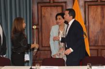 EL GOBIERNO Y EMPRESARIOS