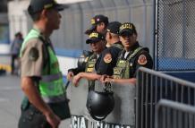Policía armas de fuego Perú