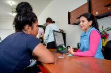 El Bono Desarrollo Humano 2025 en Ecuador lo entrega el MIES.