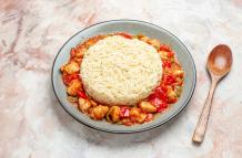side-view-white-plain-rice-meal-with-chicken-tomato-spoon