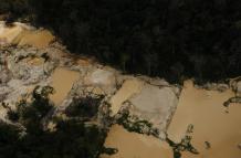 Fotografía facilitada por Greenpeace que ha publicado hoy 8 de abril de 2025 un informe que indica que la minería ilegal del oro prolifera en la selva amazónica