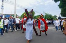 El Cristo peninsular fue azotado constantemente en el recorrido