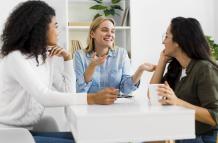 womens-office-collaboration
