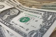dinero dólares billetes moneda economía remesas Pixabay