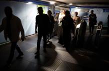 Personas estación de metro Madrid