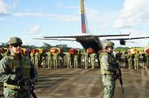 Los 11 cuerpos de los militares asesinados son trasladados a Quito