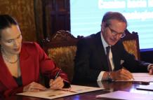 La ministra de Energía, Inés Manzano, suscribió hoy un memorando de entendimiento con el director General del Organismo Internacional de Energía Atómica (OIEA), Rafael Mariano Grossi.