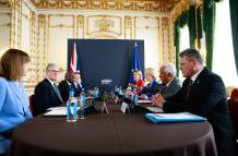 sesión plenaria en la cumbre Reino Unido/UE en Lancaster House en Londres, Gran Bretaña, 19 de mayo de 2025.