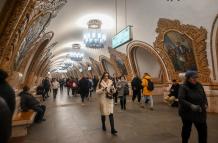 estación de metro Kíevskaya de Moscú en 2023
