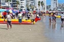 Feriado en playa de Salinas
