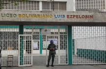 En el Liceo Bolivariano Luis Espelosín votan 3.808 personas en cuatro mesas, y hasta las 9:00 169 habían ejercido su derecho