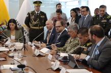 Gian Carlo Loffredo, ministro de Defensa y John Reimberg, ministro del Interior han defendido en la Asamblea la última ley urgente del Gobierno.