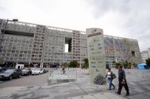 Fachada de la plataforma financiera, en Quito