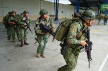 Militares en Alto Punino
