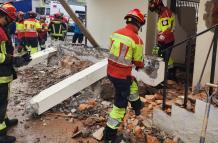 Una persona falleció y dos resultaron heridas, tras el colapso estructural de una columna en un predio en remodelación en la av. De los Shyris.