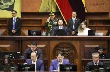 La Asamblea presidida por Niels Olsen.