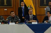 El presidente de la Comisión de Fiscalización, Ferdinand Álvarez, dijo que luego de convocar al ministro del Interior, John Reimberg, llamará al de Defensa, Gian Carlo Loffredo.