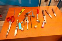 operativo de control retiran armas blancas