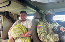 Daniel y Noé Salcedo fueron trasladados bajo fuerte resguardo militar desde Riobamba a Quito.