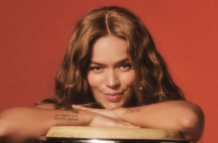 Karol G fiesta Tropicoqueta con Airbnb