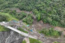 Zona erosionada en el río Loco, donde se registró una ruptura. Los oleoductos ya estaban sin bombeo.
