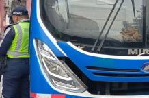 Martínez dijo que se conocen más denuncias de agentes que realizan cobros ilegales a los buses que brindan servicio hacia el valle.