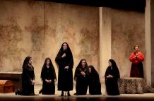 CASA DE BERNARDA ALBA TEATRO