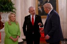 Donald Trump, Benjamín Netanyahu y Sara Netanyahu