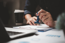 Referencial. La visa americana subirá de precio en octubre.