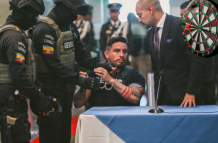 Daniel Salcedo acudió ayer a la Asamblea y señaló al alcalde de Guayaquil y a la RC.