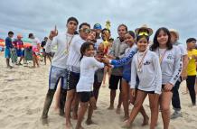 El Guayaquil Rowing Club entre trofeos y medallas.