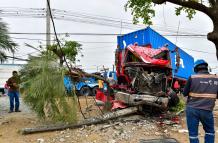 Accidente tráiler vía a Daule